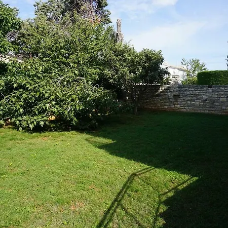 Mariella Guest house Basanija
