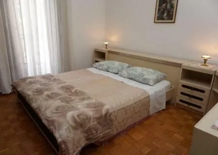 Mariella Guest house Basanija