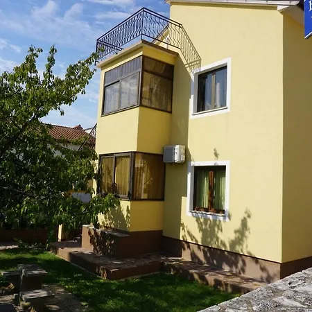 Mariella Guest house