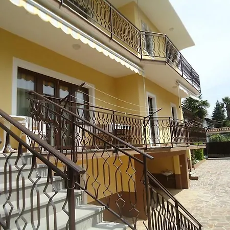 Mariella Guest house 3*