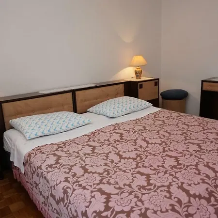 Mariella Guest house Basanija
